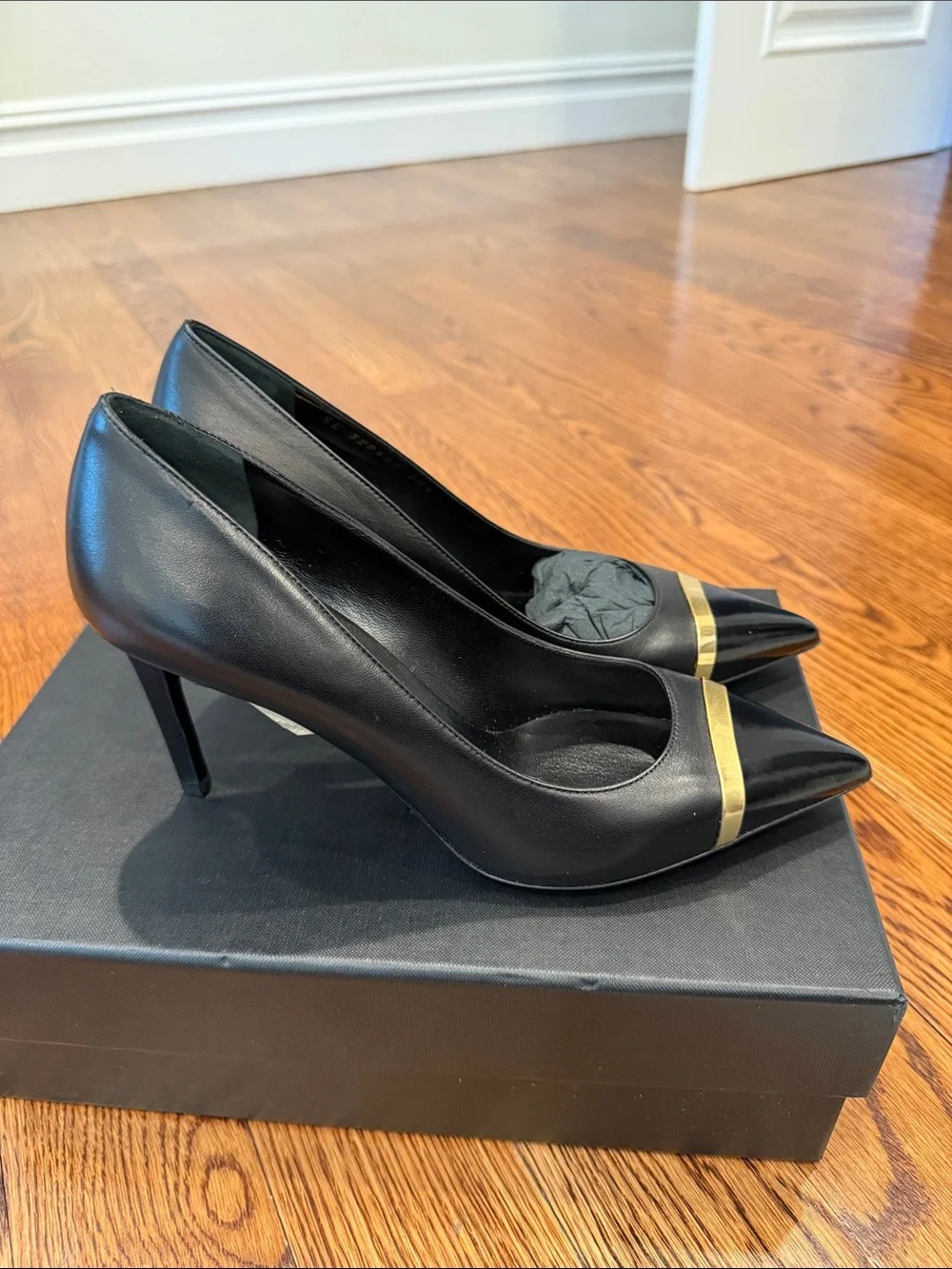 Saint Laurent Black Leather Pointed Pumps with Gold Band (BRAND NEW) - Picture 2 of 3